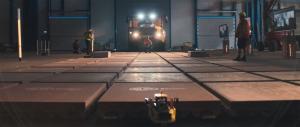 레고그룹, 테크닉 브릭 73만 개로 100톤 덤프트럭 끌기 성공